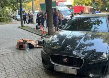 Смертельна стрілянина у Дніпрі: патрульний під домашнім арештом, а його напарниця продовжить працювати
