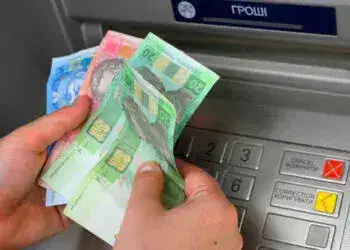 У Камʼянському на Дніпропетровщині онук пограбував власного дідуся