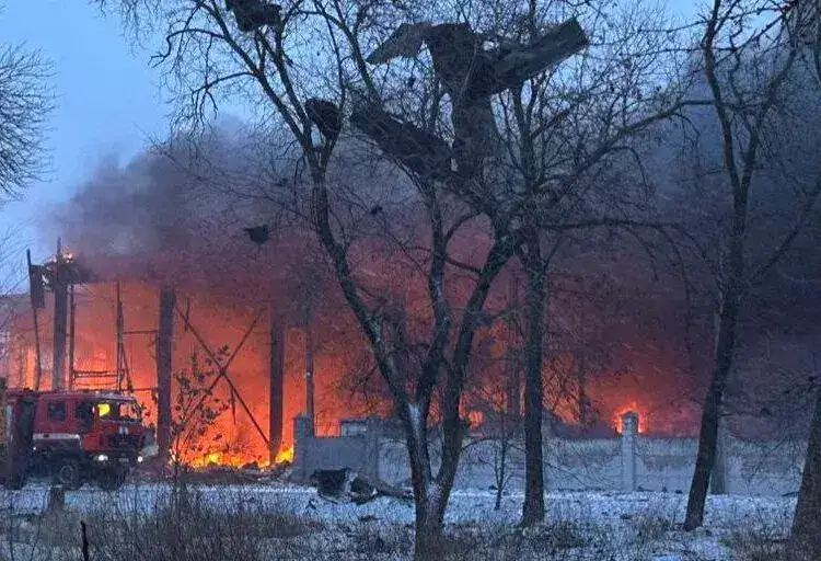 Окупанти обстріляли Кривий Ріг та Новомосковськ - багато постраждалих