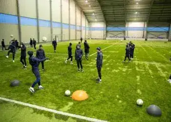 «Дніпро-1» вийшов з відпустки та оприлюднив календар спарингів на місяць
