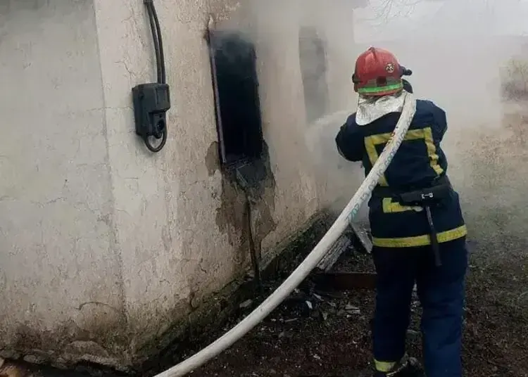 На Дніпропетровщині під час ліквідації пожежі, рятувальники виявили обгоріле тіло людини