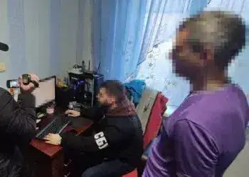 Двох мешканців Дніпропетровщини підозрюють у підтримці збройної агресії рф проти України