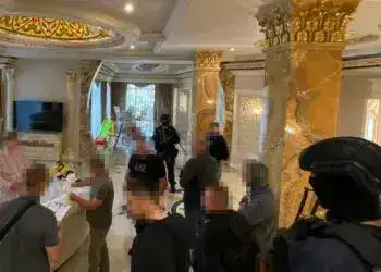 На Дніпропетровщині працював підпільний нафтопереробний завод - на місяць виготовляли до 500 тонн фальсифікованого пального