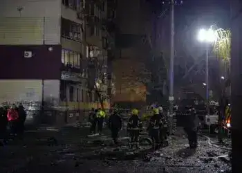 Обстріл Кривого Рогу: влучання у багатоповерхівку, троє загиблих, постраждали діти