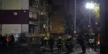 Обстріл Кривого Рогу: влучання у багатоповерхівку, троє загиблих, постраждали діти