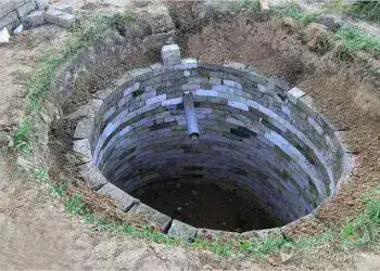 Как выкопать сливную яму с учётом всех нюансов?