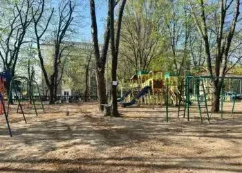 У Дніпрі планують оновити понад 70 дитячих майданчиків