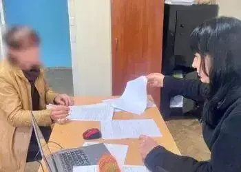 На Дніпропетровщині жінка вдарила ножем у груди цивільного чоловіка
