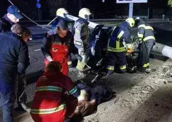Моторошна аварія у Дніпрі: тіло водія довелося деблокувати з понівеченого автомобіля