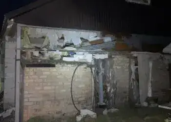 Через обстріли на Дніпропетровщині постраждала ціла родина