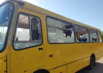 Окупанти вдарили дроном по маршрутці в Нікополі - серед постраждалих 7-річна дитини