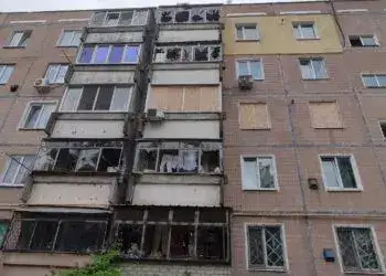 Четверо людей постраждало у Нікополі внаслідок ворожих атака