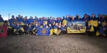 Додому з ворожого полону повернулися 18 захисників з Дніпропетровщини