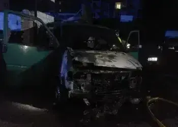 У Дніпрі невідомі підпалили автомобіль ЗСУ
