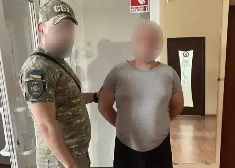 На Дніпропетровщині шахрай ошукав дружину військовослужбовця, який вважається зниклим безвісти
