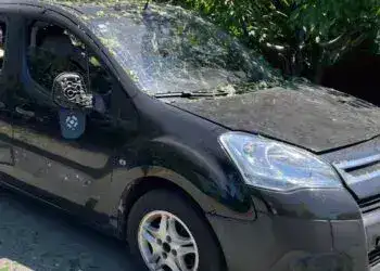 На Дніпропетровщині окупанти вдарили дроном та травмували двох людей