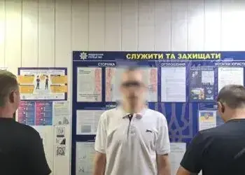 Невідомий у Дніпрі вчинив конфлікт із капеланом та втік