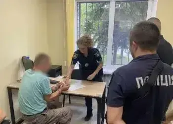 У Дніпрі під час застілля чоловік зарізав свого пасинка