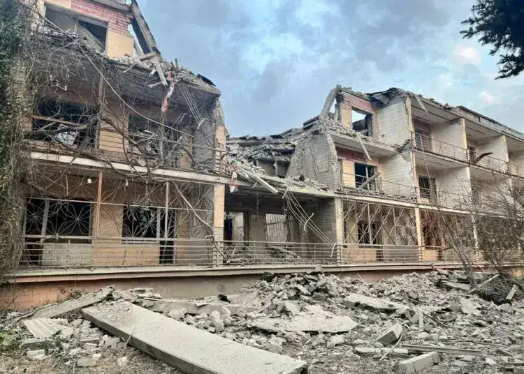 Окупанти знову вдарили по готелю у центрі Кривого Рогу