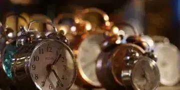 Чи переводитимуть годинники в Україні після 2024 року?