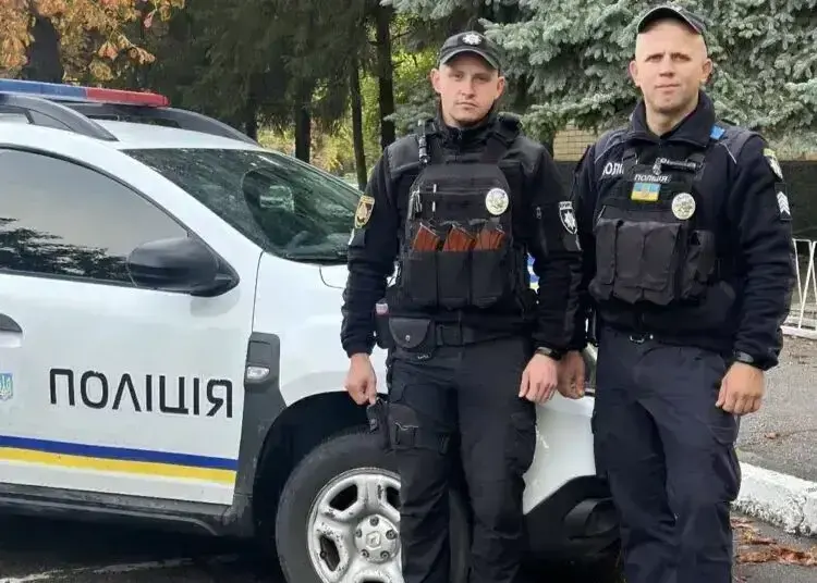У Нікополі 4-річна дитина потрапила до лікарні з попкорном у вухах: що сталося?