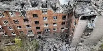 У Кривому Розі під завалами може бути ціла родина