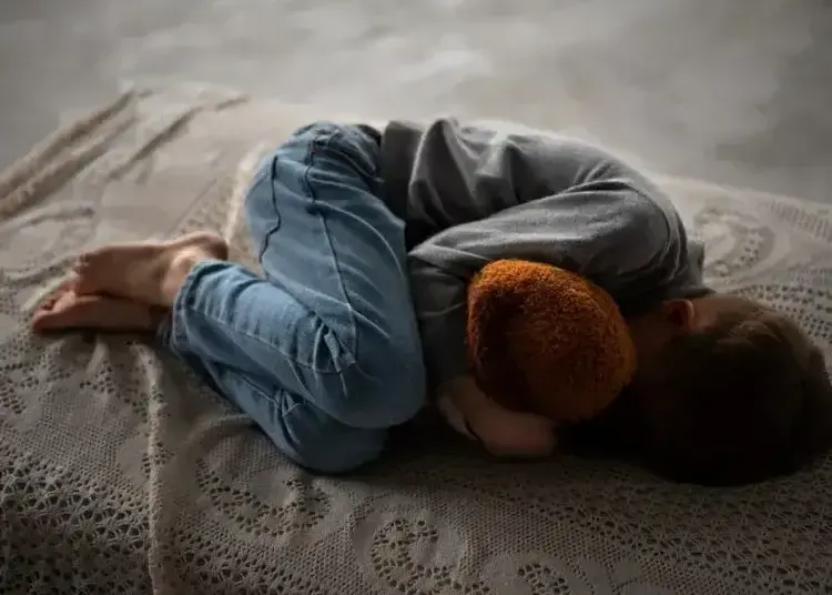У Кам'янському 10-річний хлопчик випив 4 пляшки "Рево" та опинився в реанімації