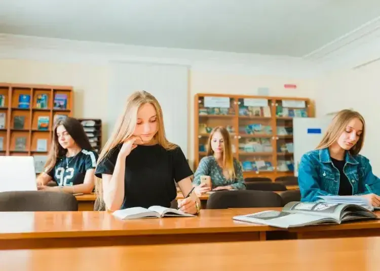 На Дніпропетровщині створять окремі академічні ліцеї