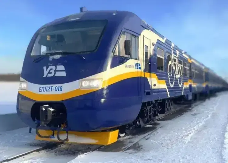 Перший поїзд з Дніпра до Харкова вирушить 15 грудня