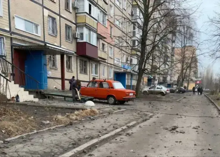 Вночі по Кривому Рогу били ракетами - усувають наслідки, відновили світло