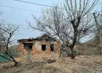 Через обстріл Нікопольського району постраждали троє людей