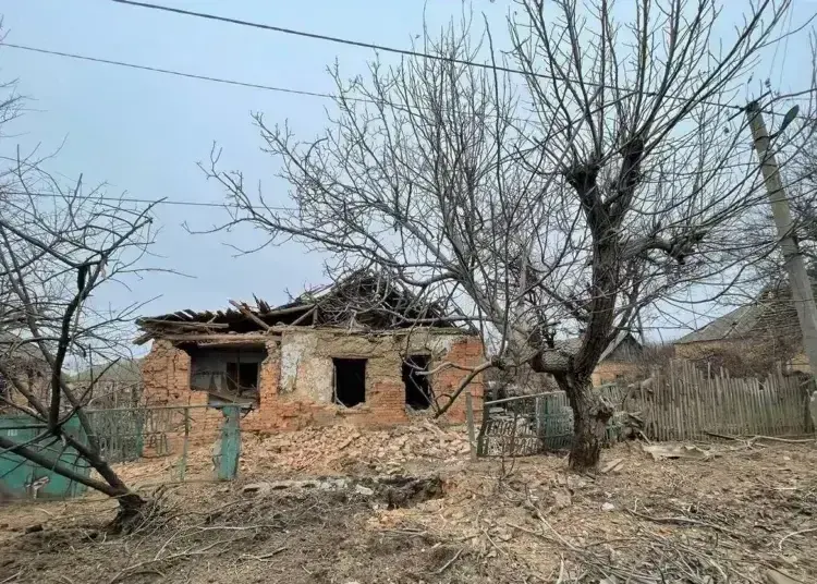 Через обстріл Нікопольського району постраждали троє людей