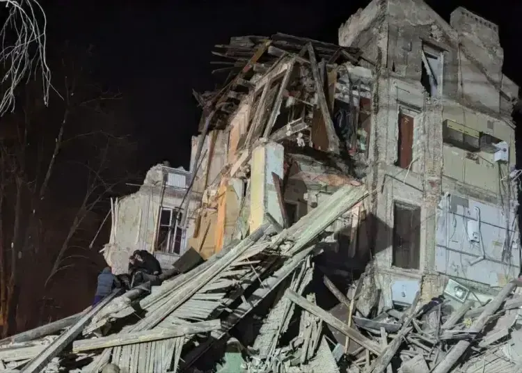 На Святвечір росіяни вдарили балістикою по житловому будинку в Кривому Розі - наслідки