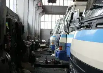 Якщо не піднімуть ціни на проїзд, у Дніпрі зникнуть автобуси
