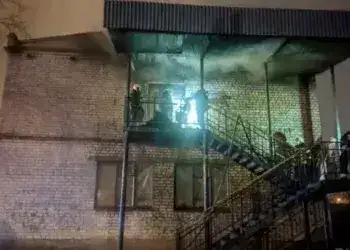 Ввечері у Дніпрі гасили пожежу в багатоквартирному будинку