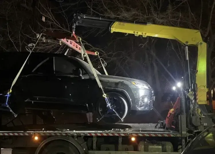 У Дніпрі невідомий ходив зі зброєю по вулицях та погрожував перехожим