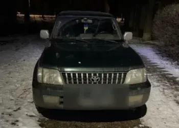 У Павлограді 14-річний хлопчик намагався підпалити військовий автомобіль
