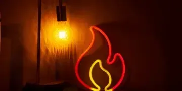 Тарифи на газ та світло: що піднімуть ціни у березні?