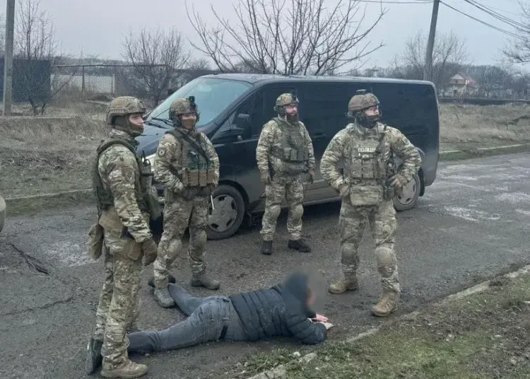 Розбірки між депутатами: на Дніпропетровщині у колишнього заступника мера вимагали гроші, підпалили будинок і авто