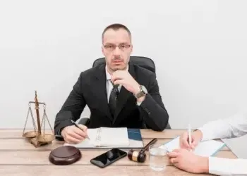 Вага наркотиків для порушення кримінальної справи: правові аспекти та практика