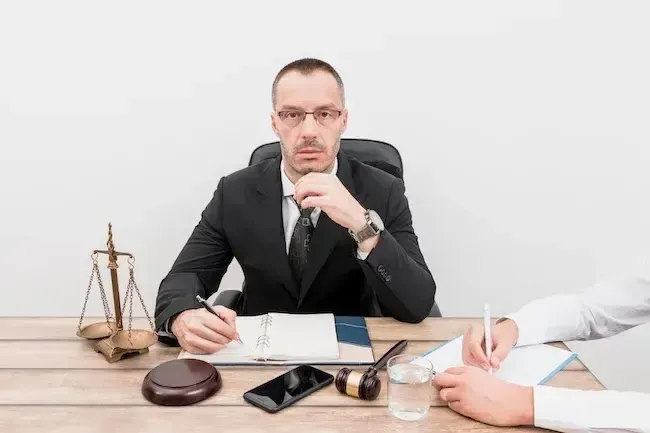Вага наркотиків для порушення кримінальної справи: правові аспекти та практика