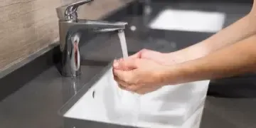 Водопостачання за графіками: Україну готують до погодинних відключень води
