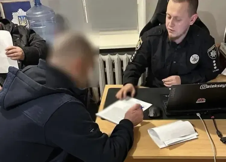 Судитимуть дніпрянина, який кинув гранату в двір навчального закладу