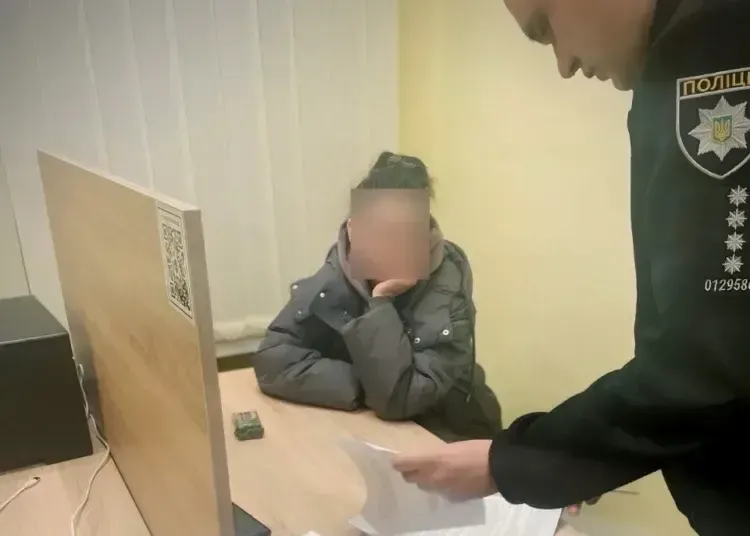 Дніпрянка кинула гранату в сусіда, бо той зробив їй зауваження
