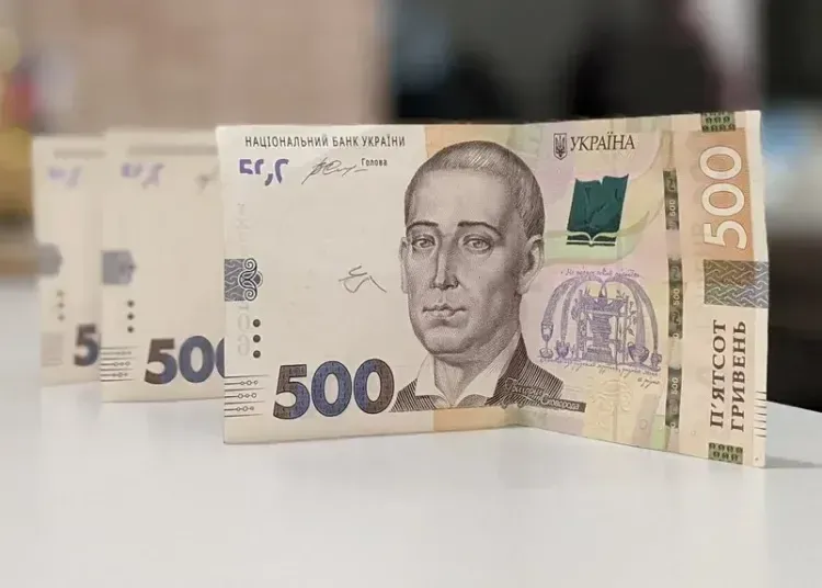 Грошова допомога для українців та ВПО з 1 травня - які виплати пропонують?