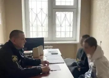 На Дніпропетровщині троє підлітків замовили доставку та пограбували курʼєра