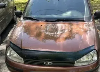На Дніпропетровщині пʼяна водійка вчинила ДТП на цвинтарі та втекла