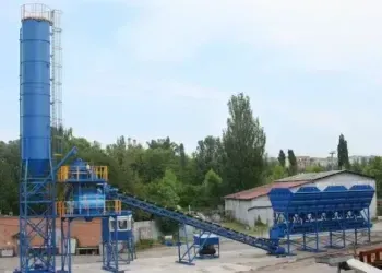 Бетонозмішувальна установка для вашого бізнесу: як вибрати надійне обладнання?