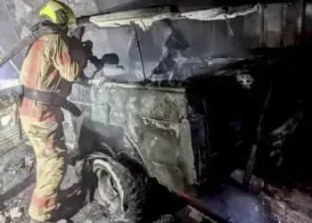 У Дніпрі затримали палія військових авто: підпалив три машини захисників вночі