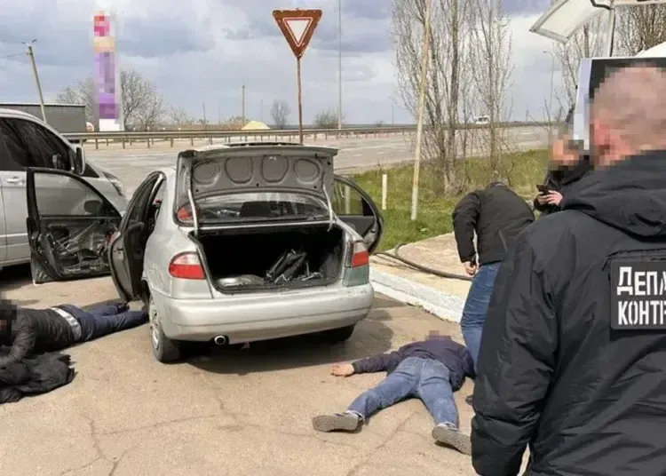 Продавали фейкові документи: у Дніпрі затримали трьох керівників лікарень